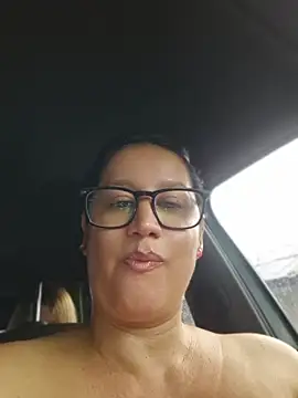 Chatroom XXX en direct de keilymadam