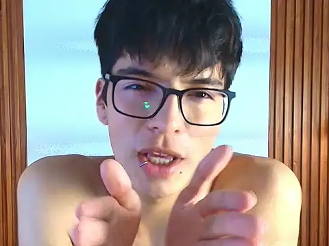 Онлайн чат XXX Milo_Wolff