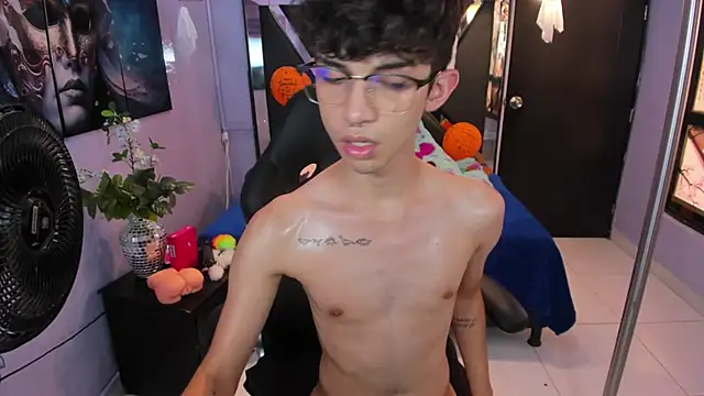 Chatroom XXX en direct de LiamHeatx