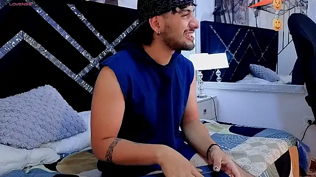 XXX chat uživo modela 3MPI7ERNO