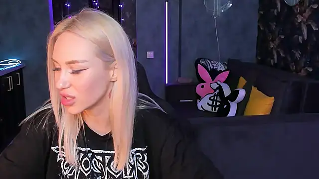 Blckmirrorr's Live XXX Chat