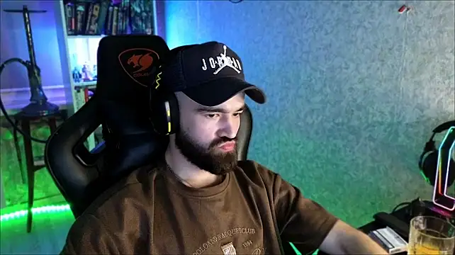 Chat +18 de _Serious_Man ao vivo