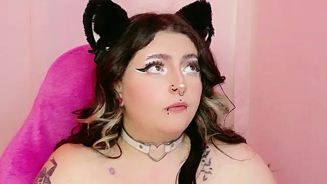 Sachi_Meow Adlı Modelin Canlı XXX Sohbeti