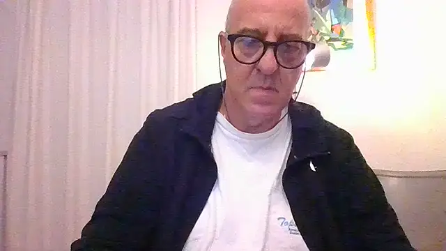 ANONIMO7735's Live XXX Chat