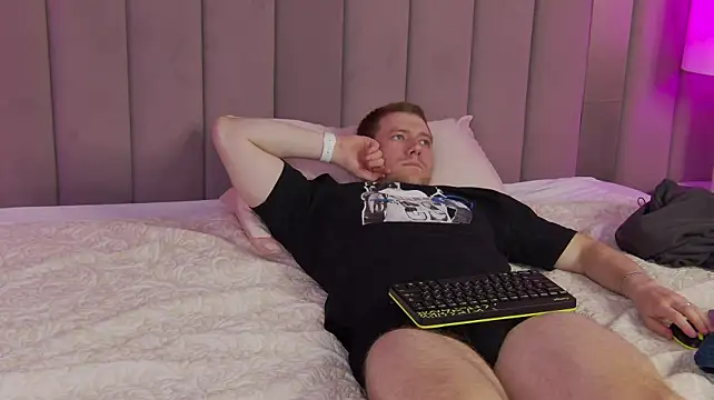 EthanPinkmann Live XXX chat