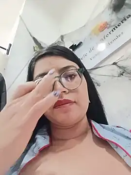 SOFI__10 – Naživo XXX chat