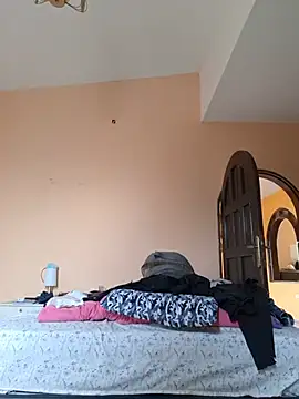 Ally-cutee's Live XXX Chat