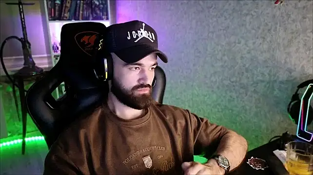 Chat +18 de _Serious_Man ao vivo