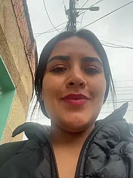 MAYE__13 élő XXX-chatje