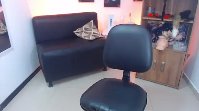 Chatroom XXX en direct de Keilathompson