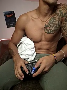 Joylopez_fitのライブXXXチャット