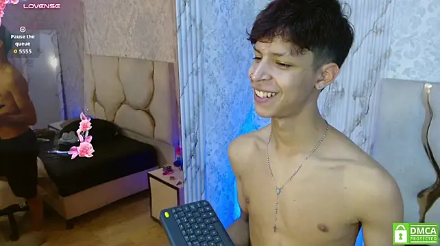 Chat XXX en directo de OLIIVER_TAY