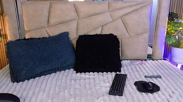 Chat +18 de Alexxey_x ao vivo
