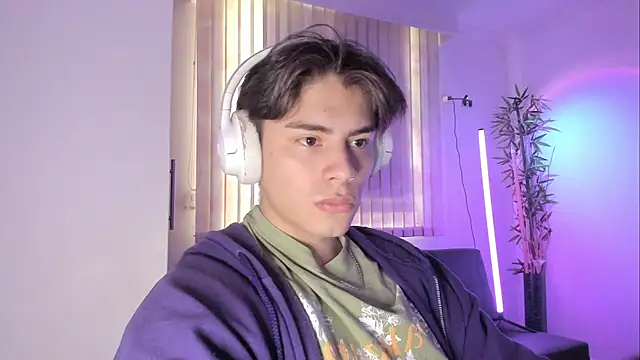 Chat +18 de Giordano_Russo ao vivo
