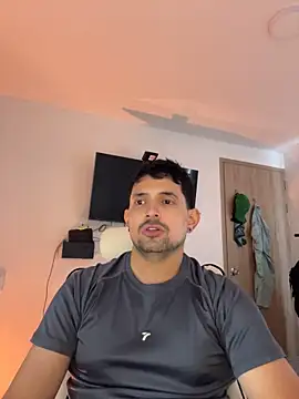 TroyeKnight – Naživo XXX chat