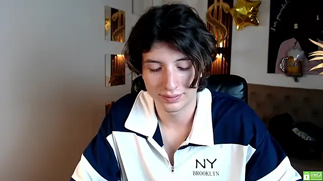 XXX chat uživo modela Marcoviolet