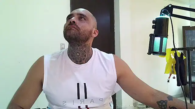 aronmiller404 라이브 XXX 채팅