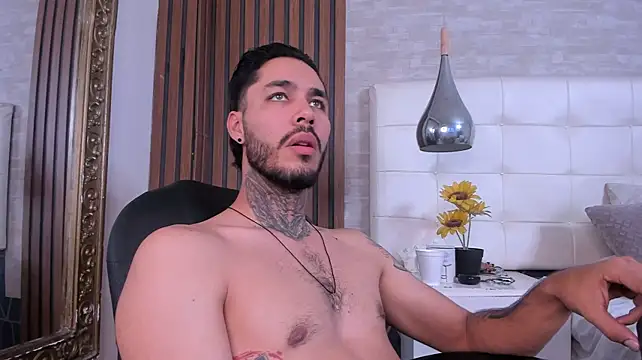 JacksonGreenn Live XXX-Chat