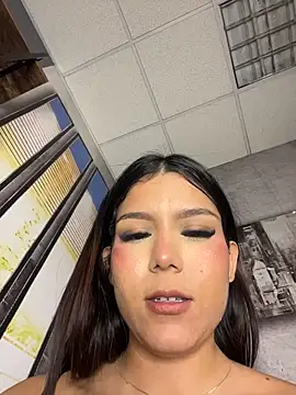 دردشة CherrySmirkXXX الجنسية المباشرة
