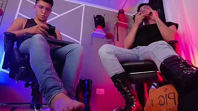 Chat XXX en directo de AngeloandEdward