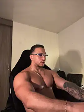 FreszX Adlı Modelin Canlı XXX Sohbeti