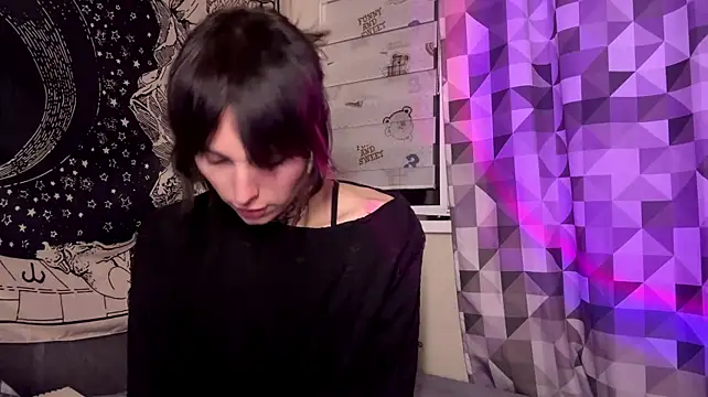 XXX chat uživo modela SweetFemBoyy