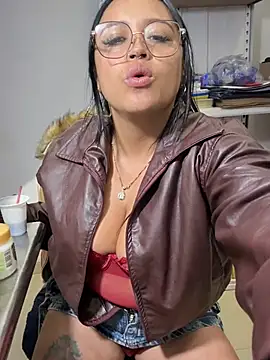 Outdoors-Mia_Khalifa Chat XXX in diretta