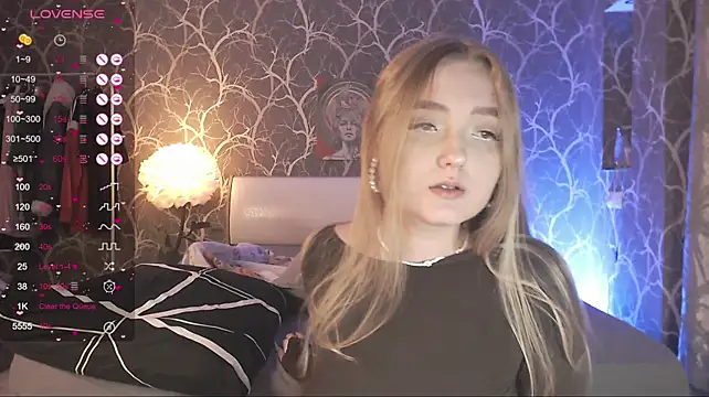 XXX chat uživo modela MiaMiaMeow