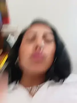 _andrea30 XXX чат на живо