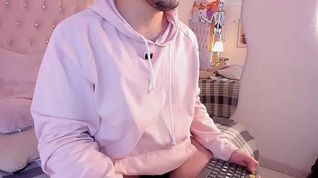 Jonath_1 XXX чат на живо