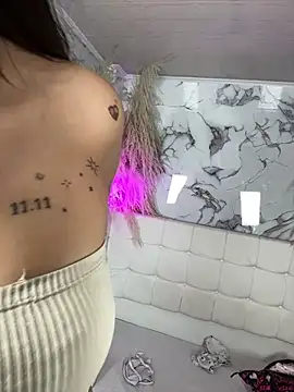XXX chat uživo modela KylieAngel_