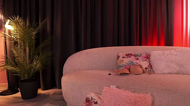 دردشة Red_Kim الجنسية المباشرة
