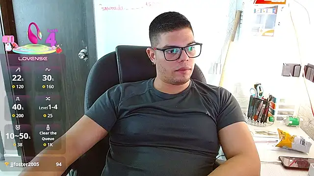 Realjoel01 élő XXX-chatje