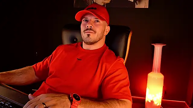 AngeloEric XXX чат на живо