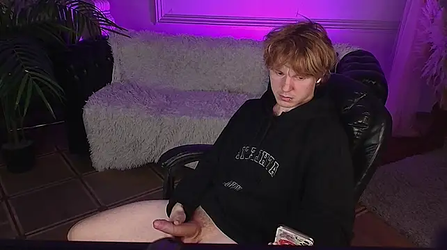 Pokazy przed kamerką – Benjamin_Brooke