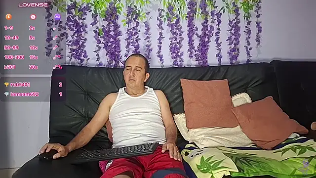 EnzoRomanofn Live XXX chat