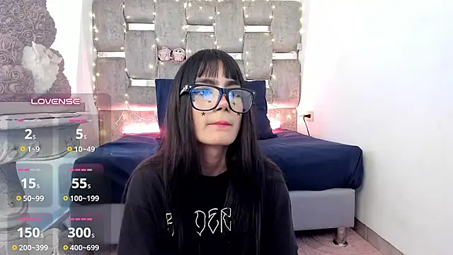 แชท XXX สดของ NohaNicole