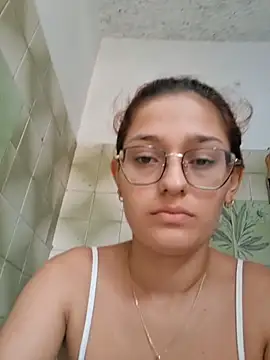 Ary-18's Live XXX Chat