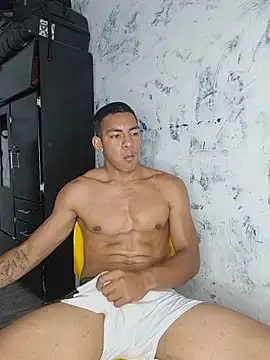 SantiHardXL – Live XXX-chat
