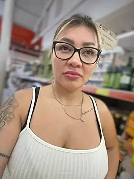 DIANITA_1988 Chat XXX in diretta