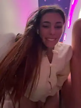 Chat XXX en directo de AmelieCrystal