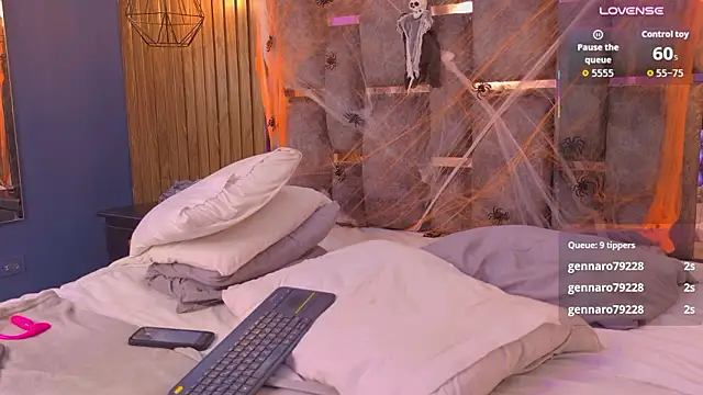 دردشة Adrien_Monteiro الجنسية المباشرة