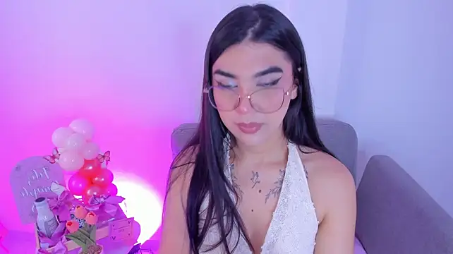 RoseCassie 现场XXX聊天