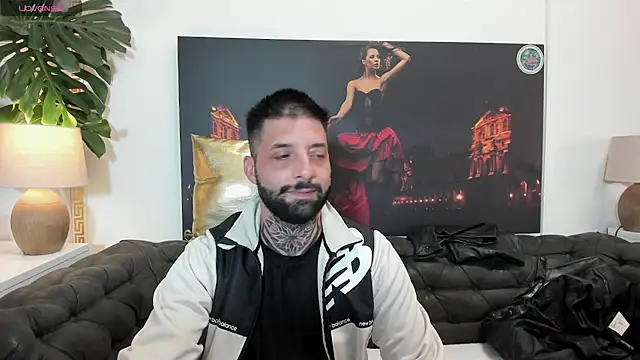 TommyDum XXX чат на живо