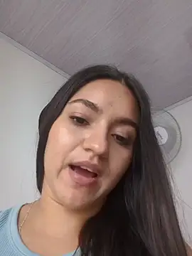 DulceCaroX XXX чат на живо