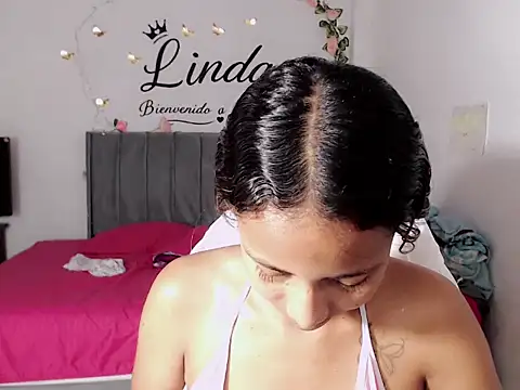 แชท XXX สดของ linda_brown_