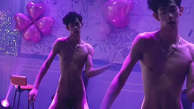 Zouzouboy-001's Live XXX Chat