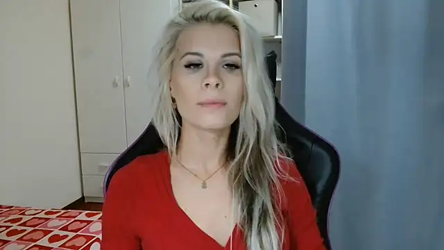 KristineGlow Chat XXX in diretta