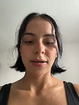 Loren_saenzz Adlı Modelin Canlı XXX Sohbeti