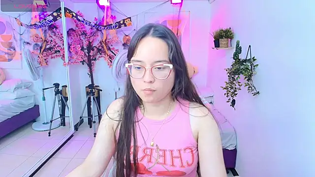 Shady_bug's Live XXX Chat